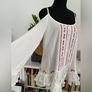 Free People flouncy embroidered cold shoulder blouse-tunic. size M